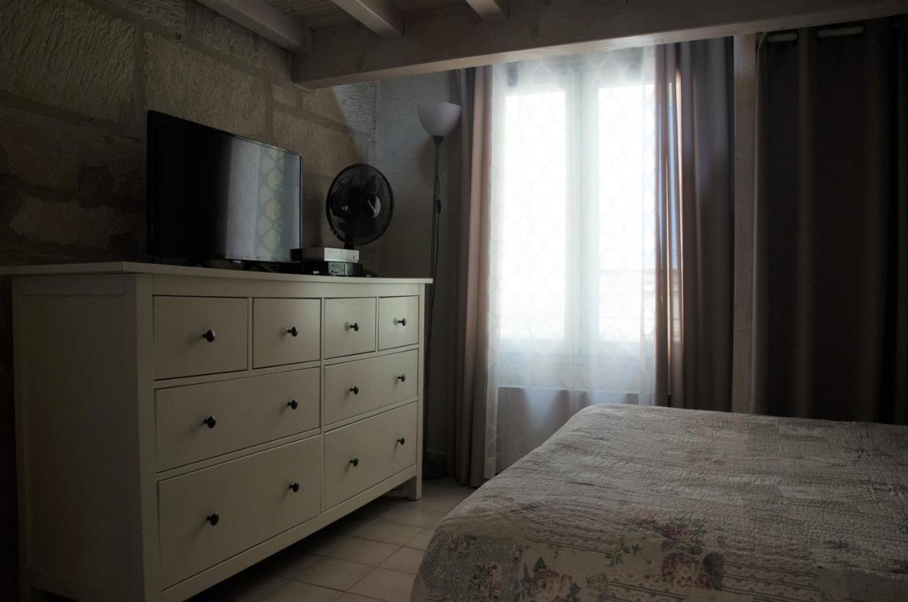 La Pitchoun Des Arenes Villa Arles Bagian luar foto